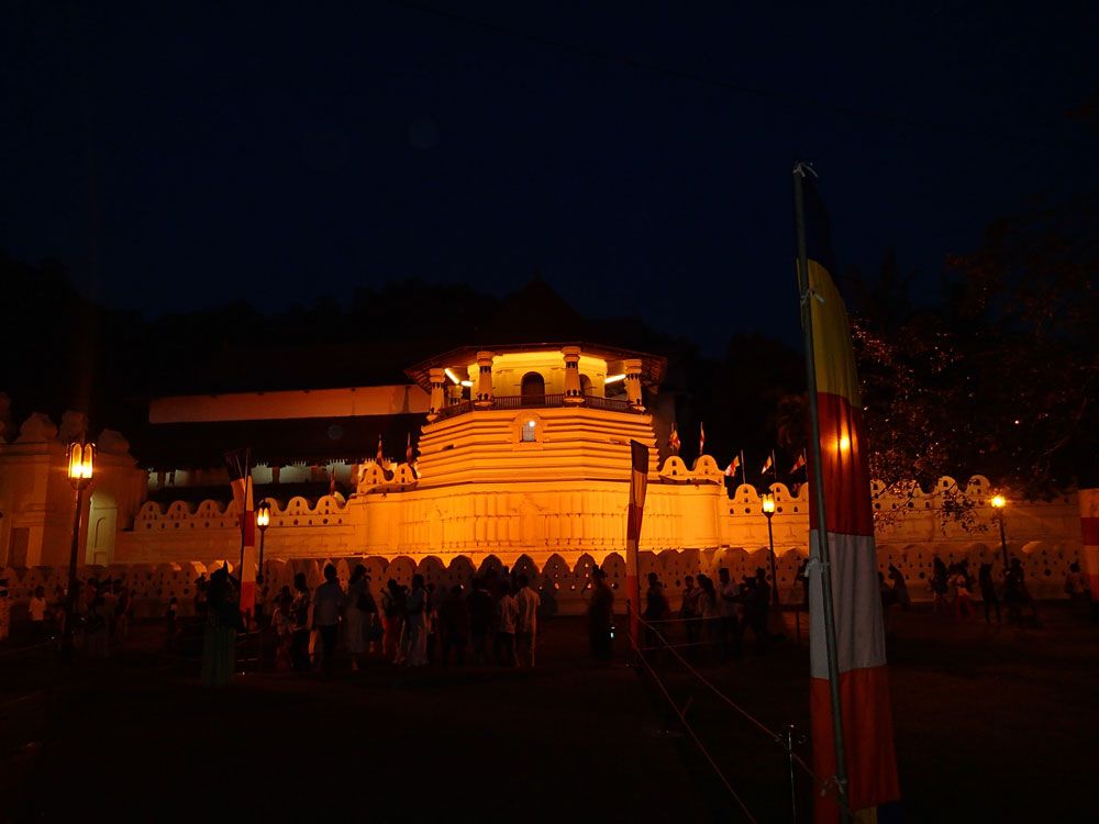 day5---temple-tooth-relic9